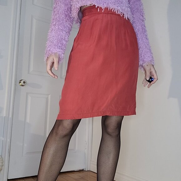 Arc en Ciel Paris vibrant red 100% silk - Picture 1 of 9